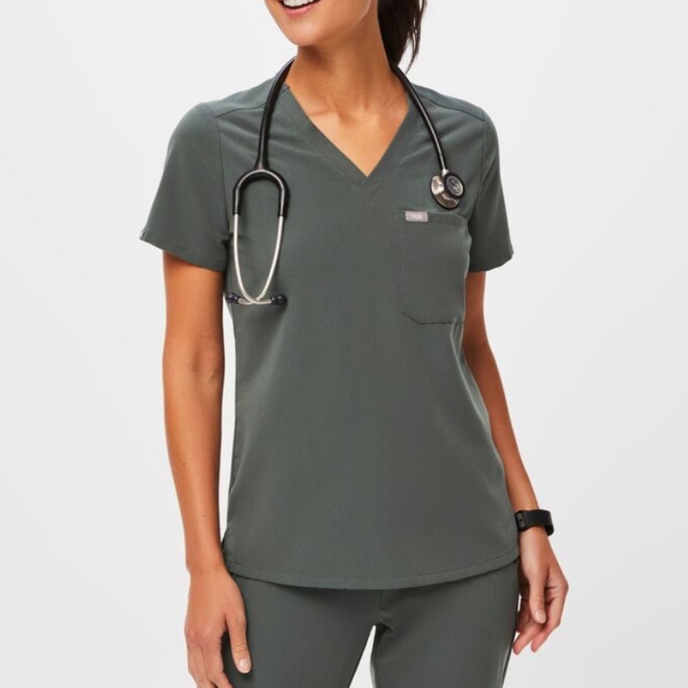 Catarina One-Pocket Scrub Top - Bonsai